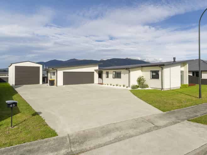 43 South Arm Drive, Te Anau