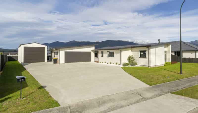 43 South Arm Drive, Te Anau
