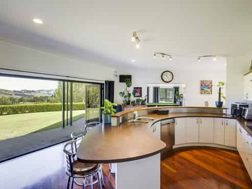 35 Raratu Road, Kahuranaki