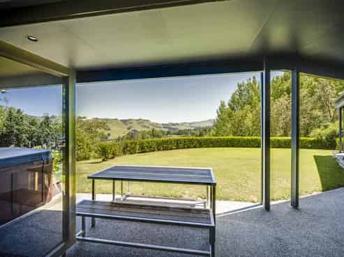 35 Raratu Road, Kahuranaki