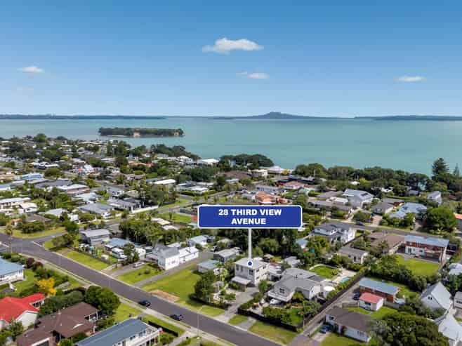 28 Third View Avenue, Beachlands