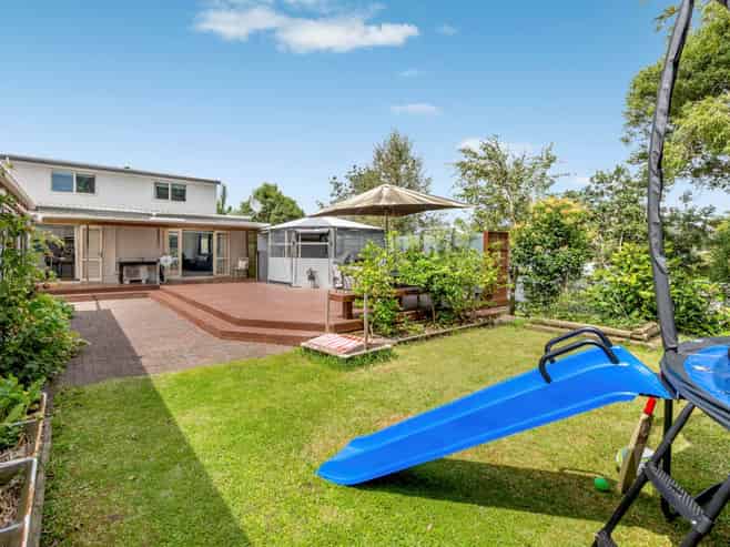28 Third View Avenue, Beachlands
