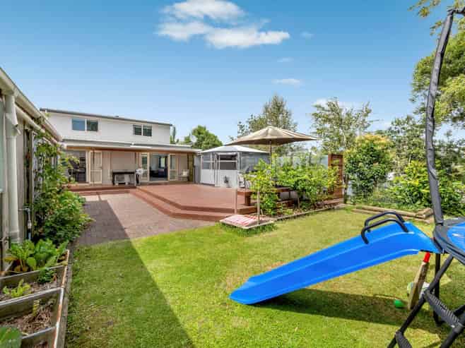 28 Third View Avenue, Beachlands