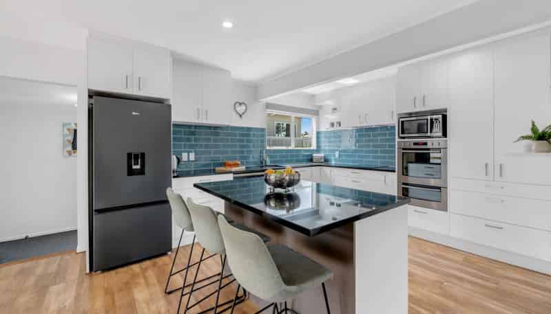 28 Third View Avenue, Beachlands