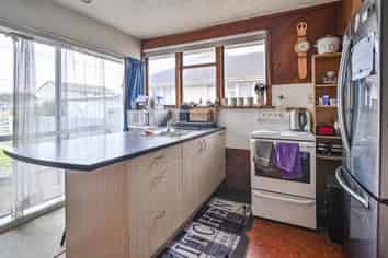 1004 Bledisloe Street, Raureka