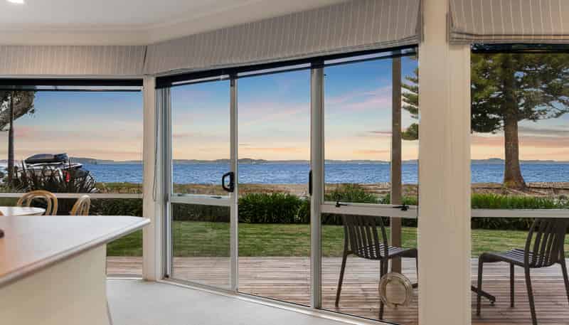 A/5 The Esplanade, Eastern Beach