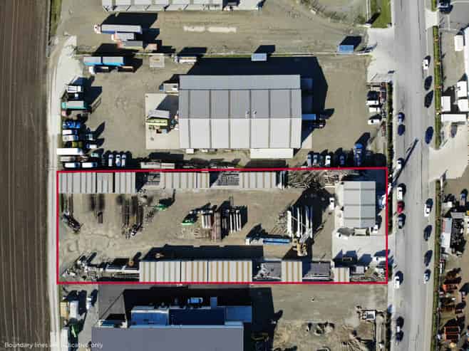 Office, warehouse and large yard