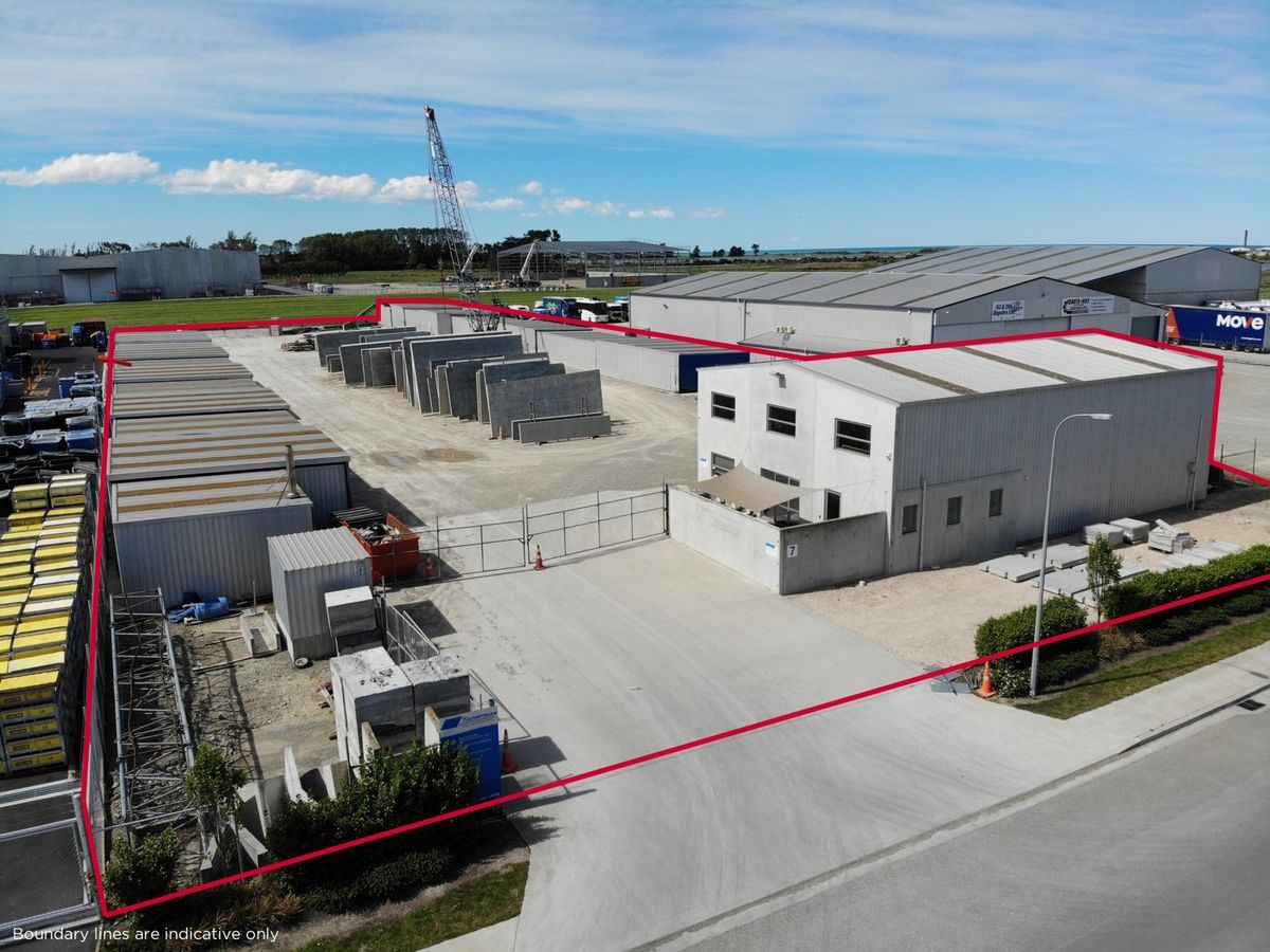 Office, warehouse and large yard