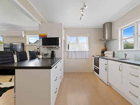 1/76 Grove Road, Papakura