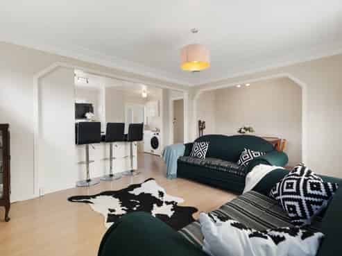 1/76 Grove Road, Papakura