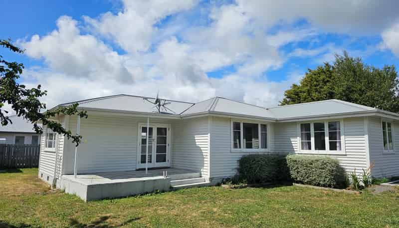 111 Cockburn Street, Masterton