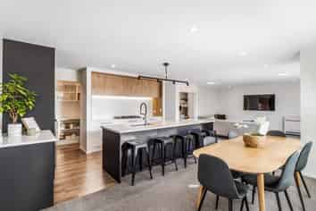 24 Whitehorn Drive, Lincoln