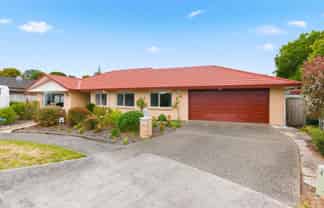 3 Nicholas Place, Waikanae Beach