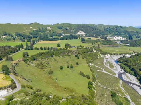 1691 Kawhatau Valley Road, Mangaweka