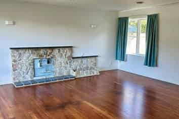 105 Churchill Drive, Crofton Downs