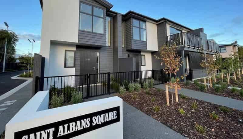 2/165 Cranford Street, Saint Albans