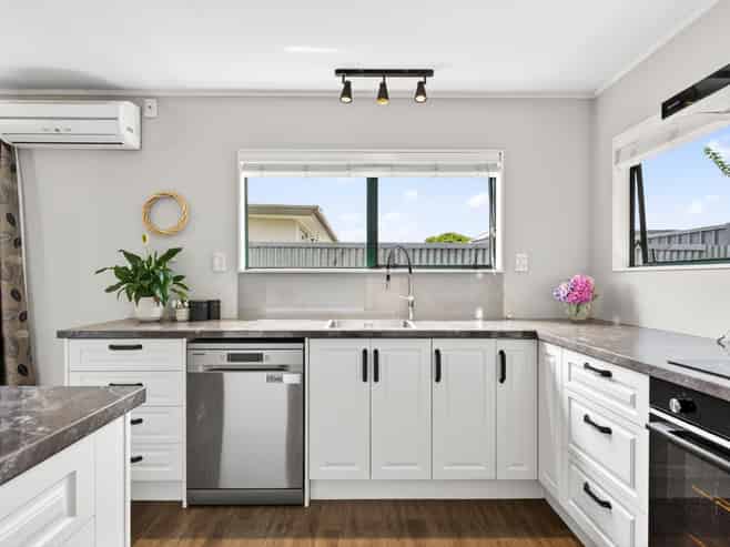 804A Lyell Street, Akina