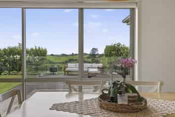 287 Lincoln Road, Inglewood