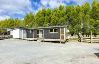 18a Flux Road, Mangaroa