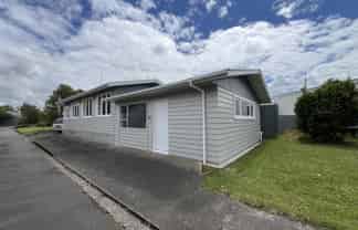 110b Linton Street, West End