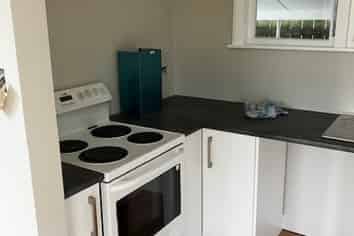 110b Linton Street, West End