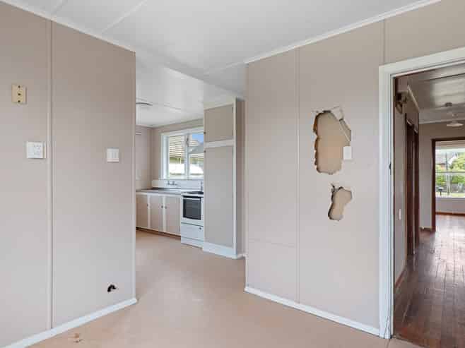 14 Ealing Street, Northcote