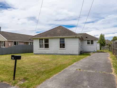 14 Ealing Street, Northcote