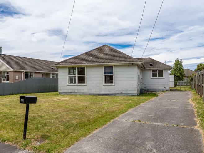 14 Ealing Street, Northcote