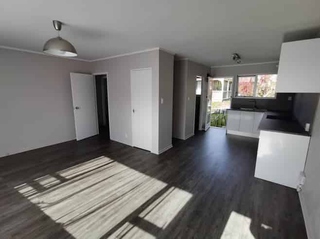 2/112 Gossamer Drive, Pakuranga Heights