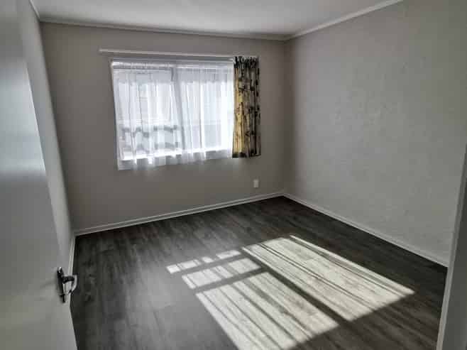 2/112 Gossamer Drive, Pakuranga Heights