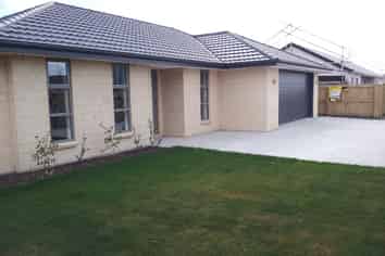 17 Raranga Street, Marshland