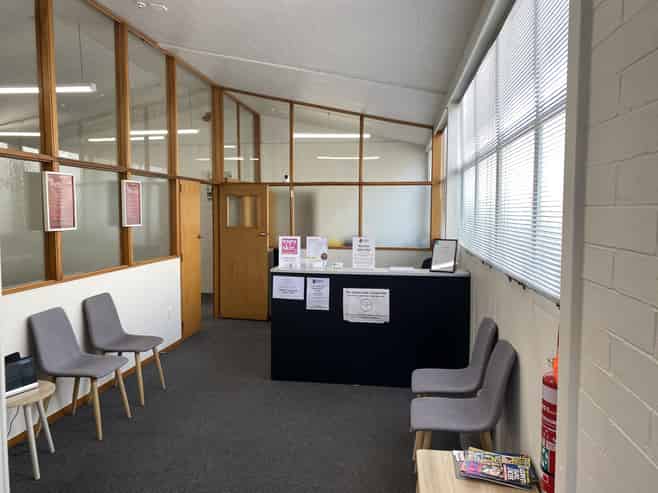 A Smart Space to Meet, Consult & Work