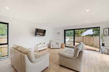 52 Whitfield Street, Sumner