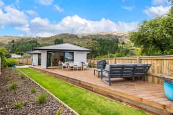 52 Whitfield Street, Sumner