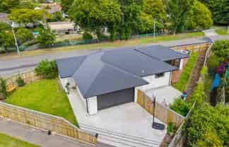 52 Whitfield Street, Sumner