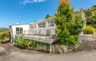 11 Hillside Terrace, Saint Johns Hill