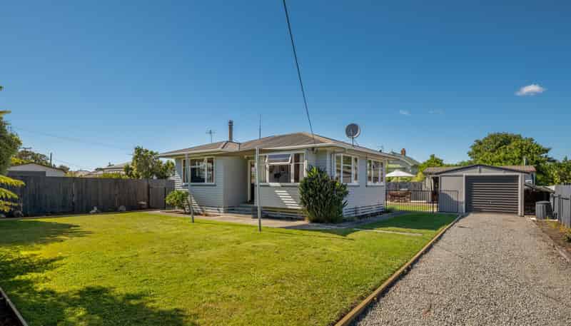 42A Dillons Point Road, Islington