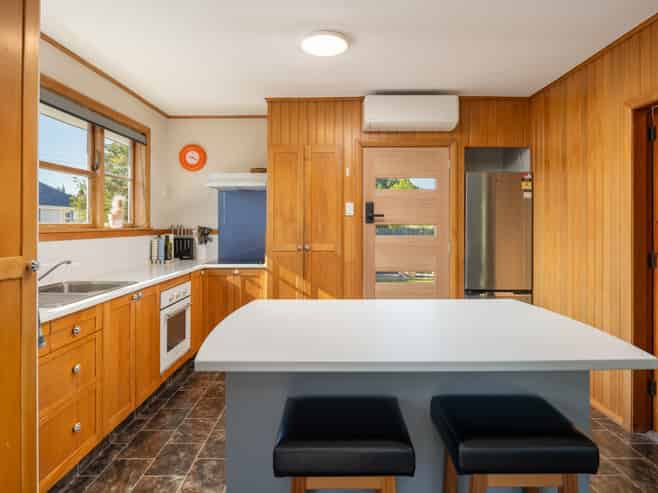 42A Dillons Point Road, Islington