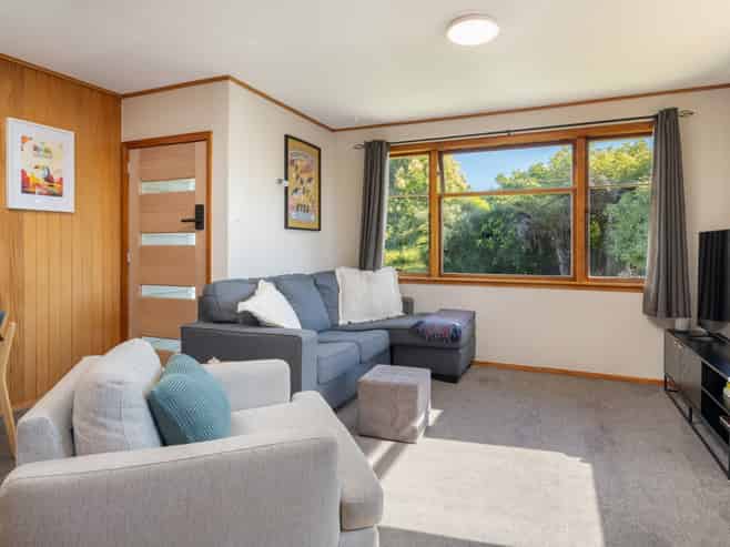 42A Dillons Point Road, Islington