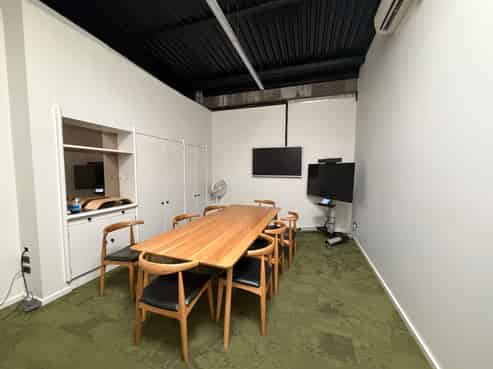 Quality First Floor Office in Prime Location