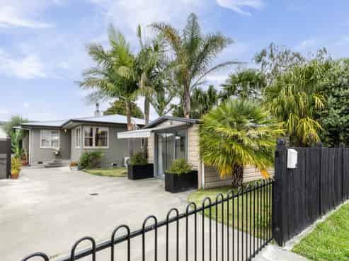 41 Merton Crescent, Pirimai
