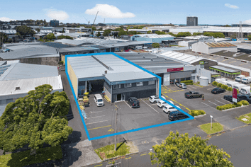 Immaculate 1,160m² Penrose Freehold