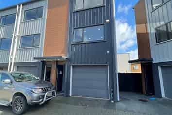 27 Marumaru Lane, Manurewa