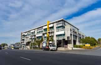 SPACIOUS 585.10M² OFFICE IN ELLERSLIE