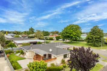 165 Tait Drive, Greenmeadows