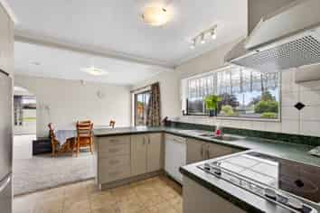 165 Tait Drive, Greenmeadows