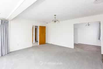 35 Mountbatten Grove, Clouston Park