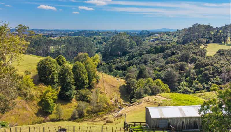 180 Ara-kotinga, Whitford