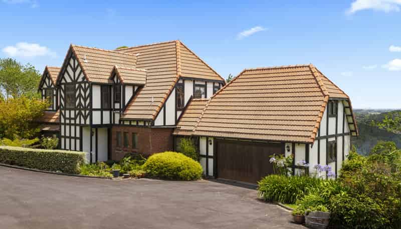 180 Ara-kotinga, Whitford