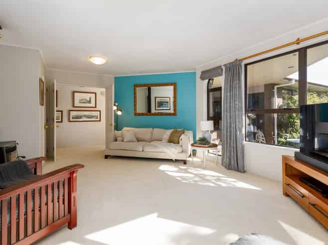 16 Springswood Grove, Springlands